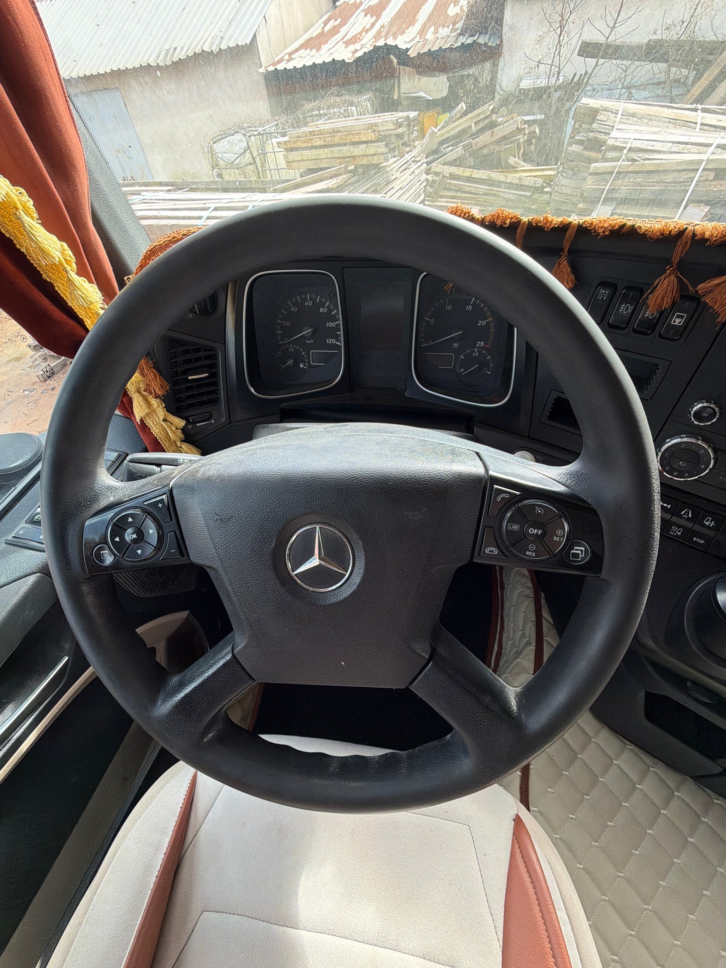 Mercedes Actros 1842 - 2017 Model 270 Bin Km Kazasız