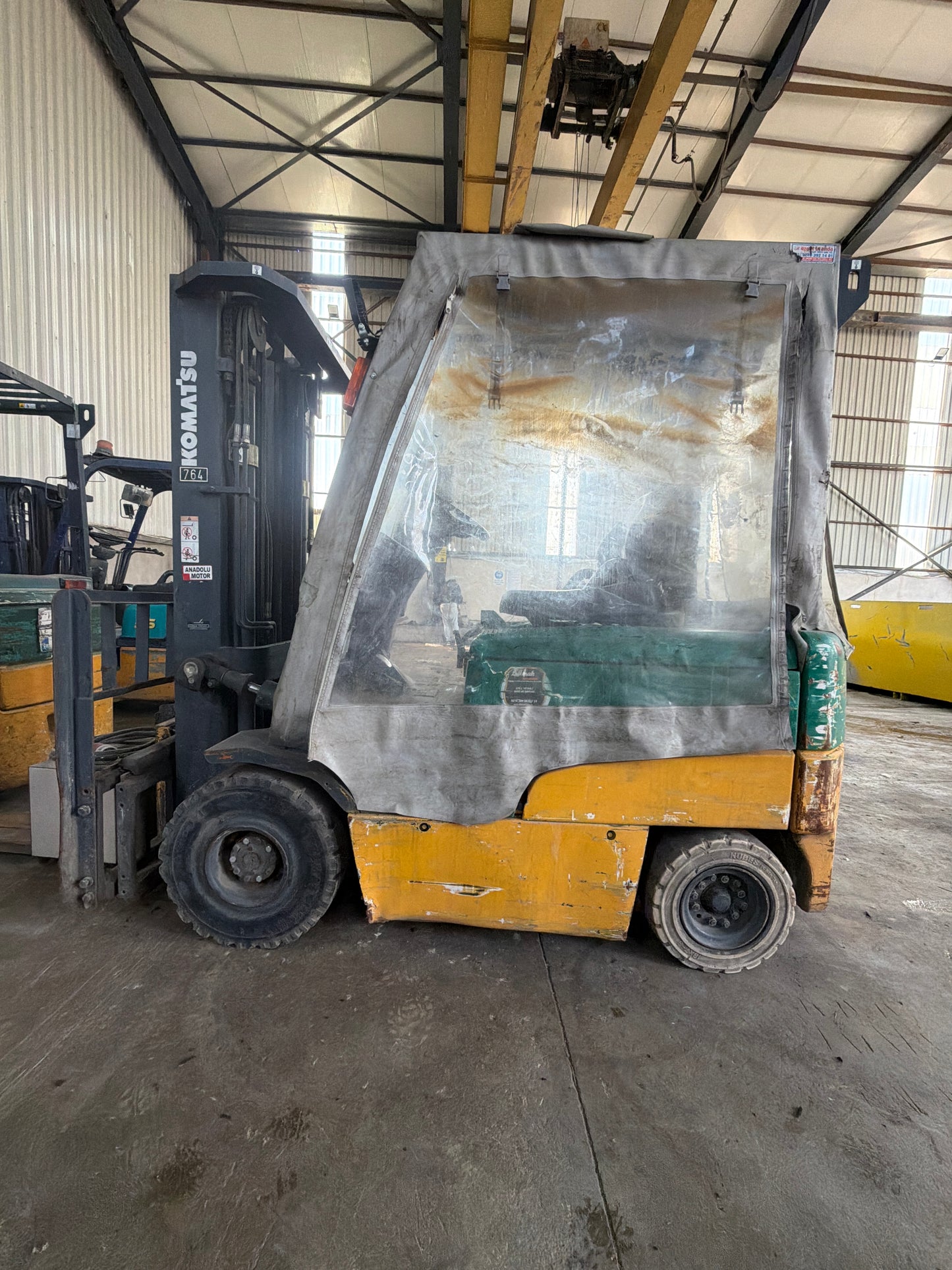 2.5 Ton Komatsu Akülü Forklift - İkinci El Şantiye Ekipmanı
