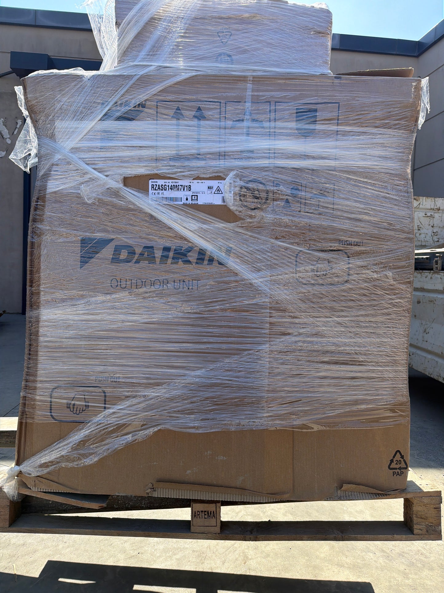 Daikin RZASG140M7V1B - VRV Split Klima Dış Ünitesi