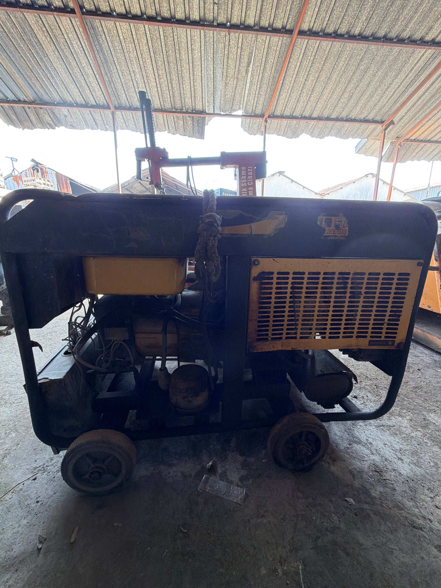 Kipor KDE19EA Jeneratör - Yüksek Kapasite 15.3 Kva