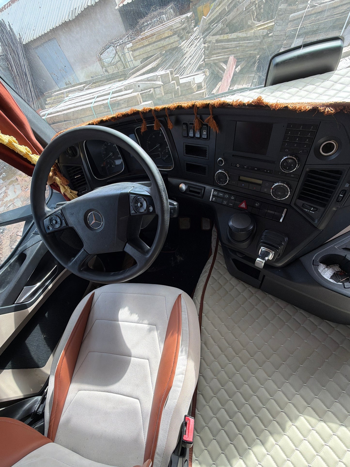Mercedes Actros 1842 - 2017 Model 270 Bin Km Kazasız