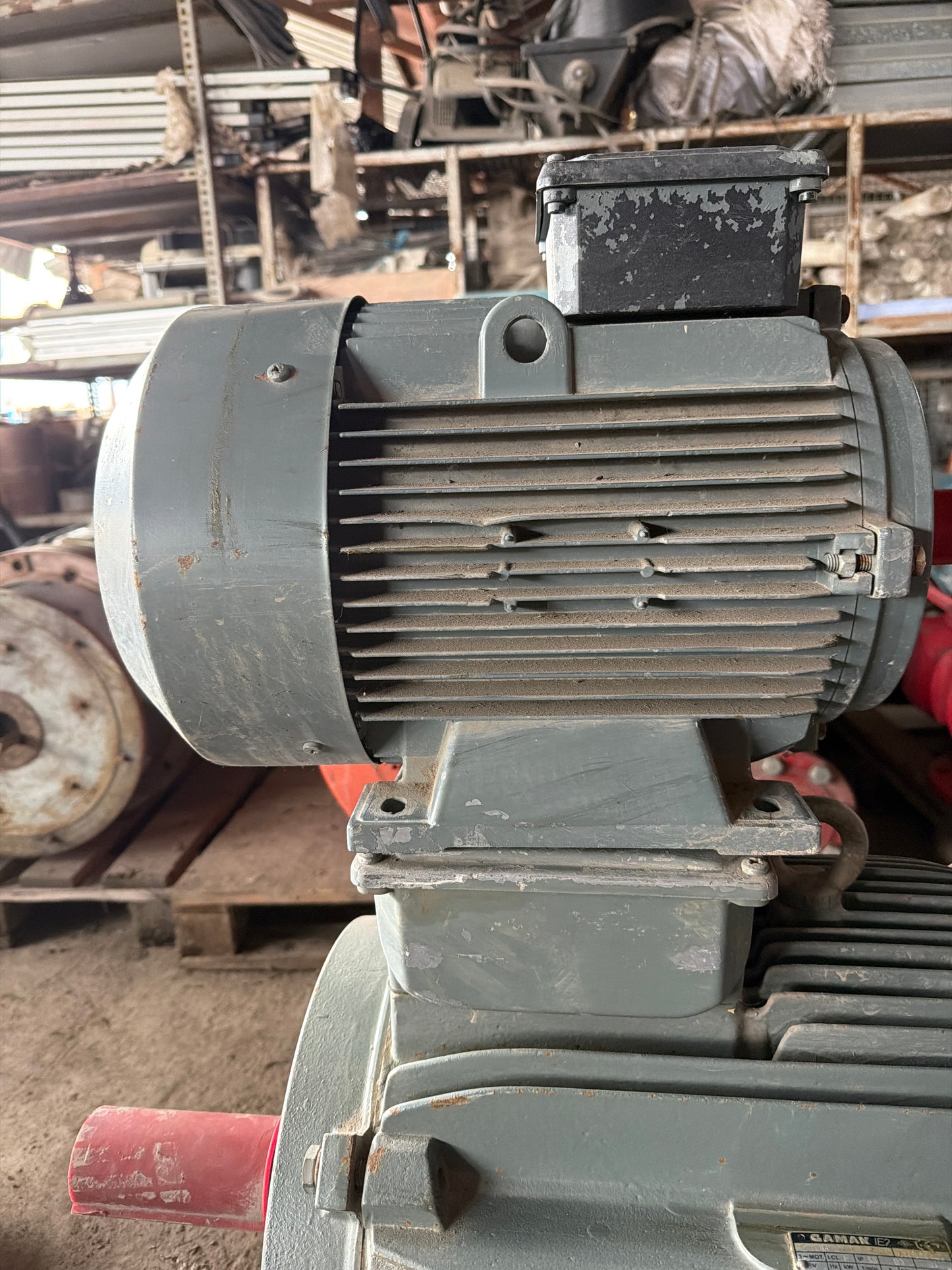 Gamak AGM2E 132M4 Motor - Endüstriyel Motor