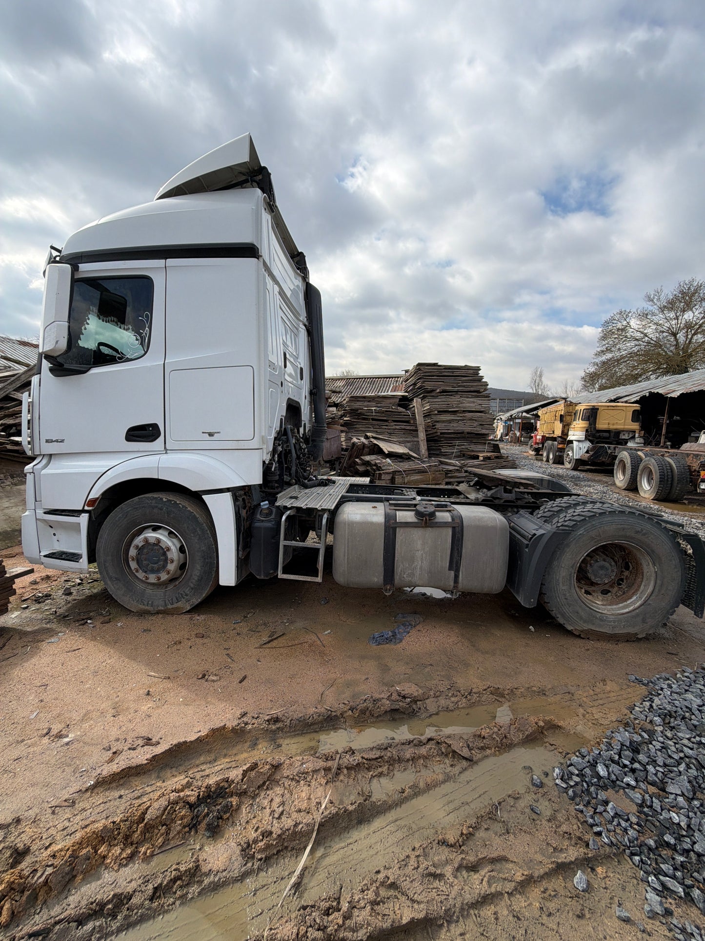 Mercedes Actros 1842 - 2017 Model 270 Bin Km Kazasız