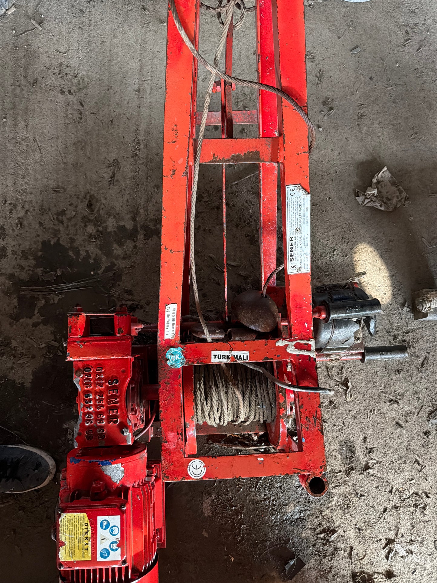 Sener Makina SK-500 Trifaze Vinç - 89 kg
