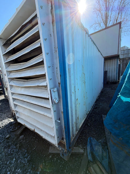 680 kVA Cummins Kabinli Jeneratör – 4254 Saat – İkinci El Temiz