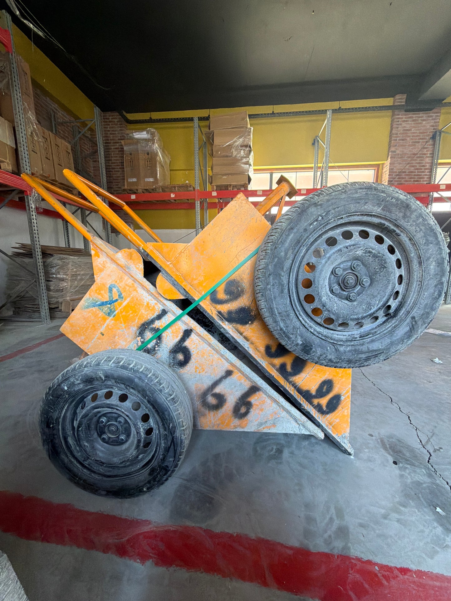 250 Litre Kapasiteli Japon Tip Beton El Arabası - İnşaat Ekipmanı
