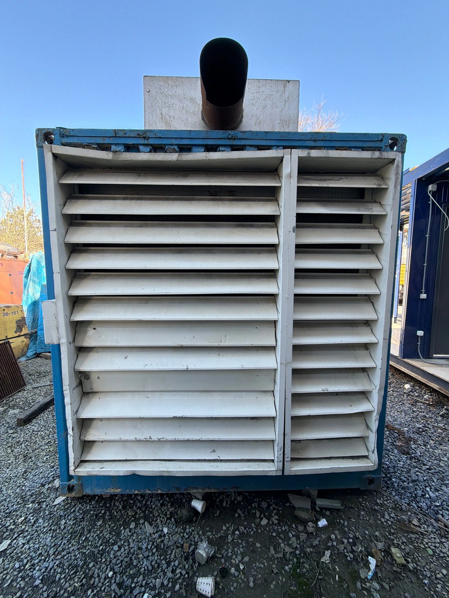 680 kVA Cummins Kabinli Jeneratör – 4254 Saat – İkinci El Temiz