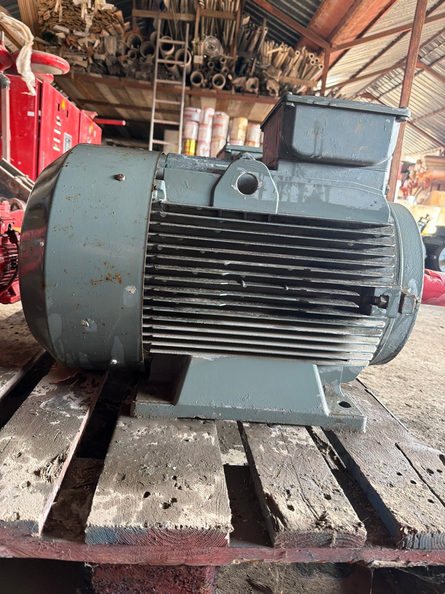Gamak AGM2E 200 L 4 Motor - Endüstriyel Motor