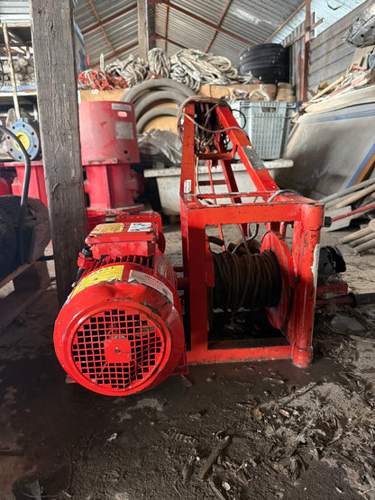 Sener Makina SK-500 Trifaze Vinç - 89 kg