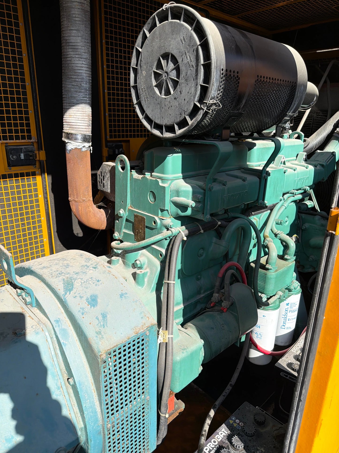 270 kVA Volvo Penta Kabinli Jeneratör – 375 Saat – İkinci El
