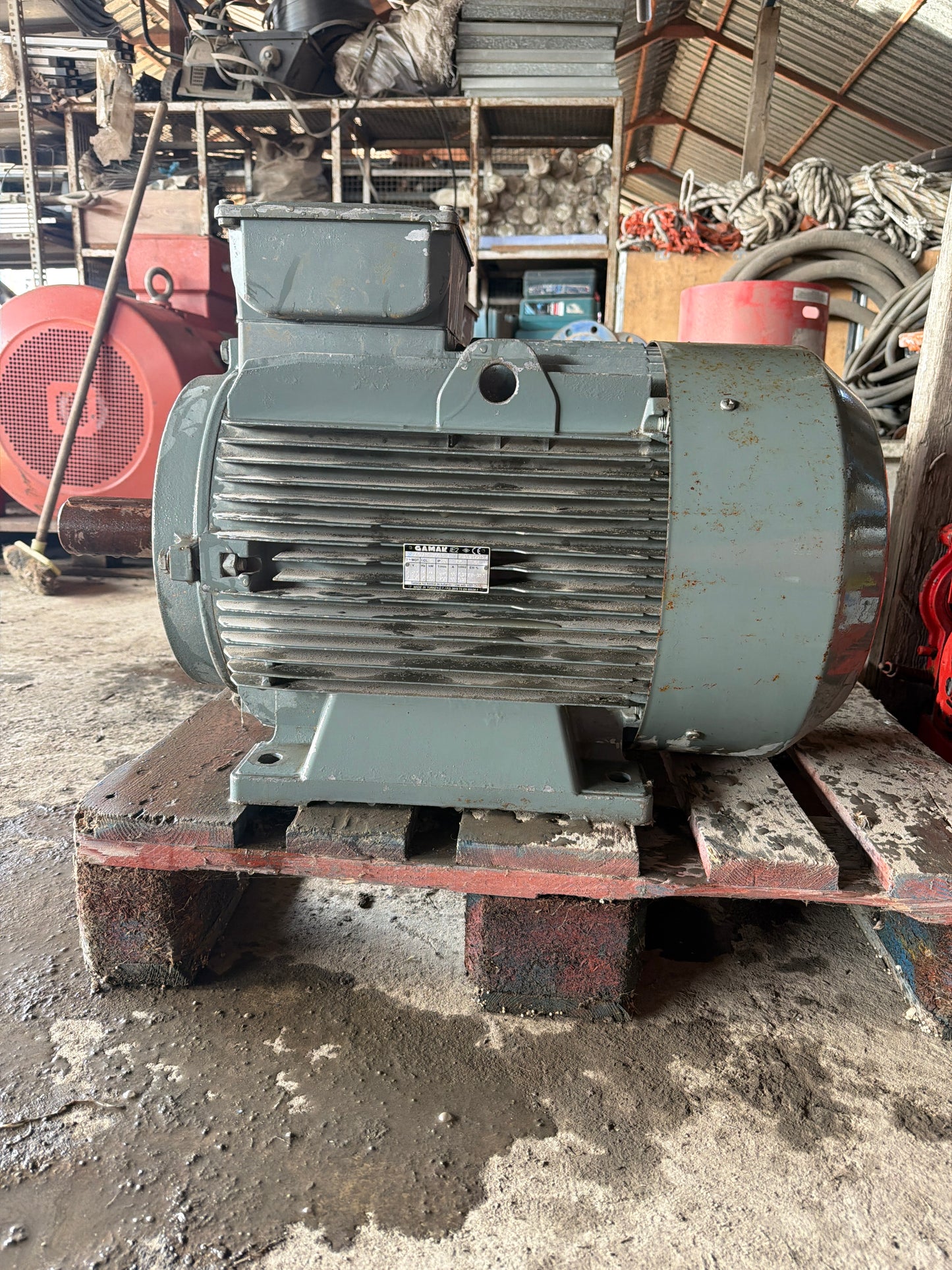 Gamak AGM2E 200 L 4 Motor - Endüstriyel Motor