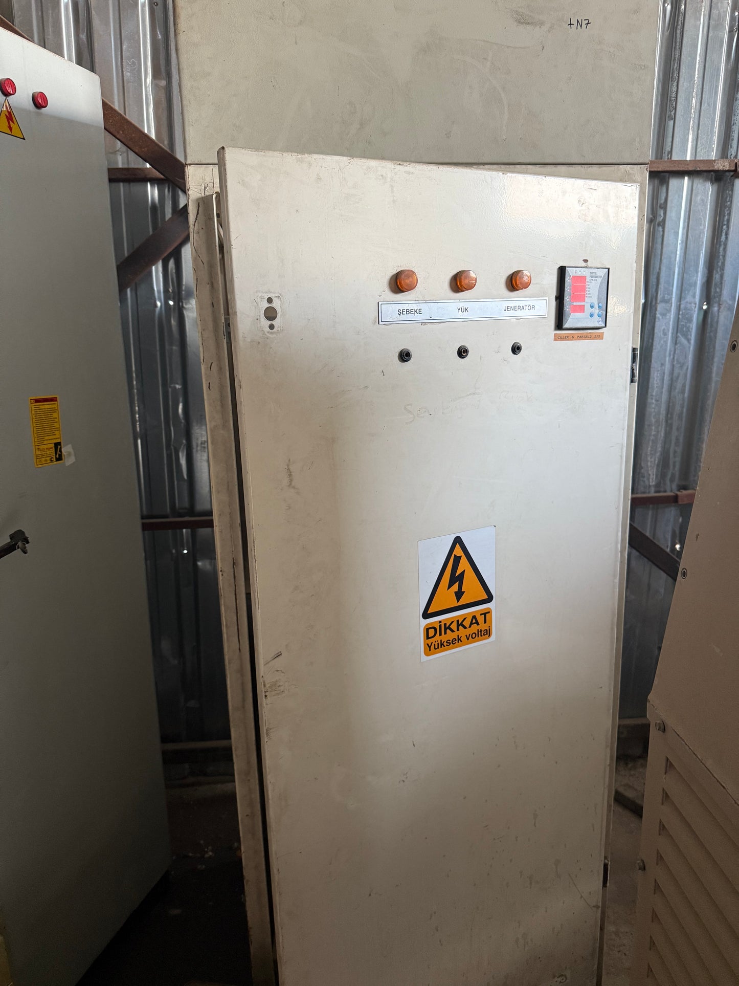 Aksa 1625 kVA Jeneratör - Cummins Motor 490 Saat + Transfer Panosu