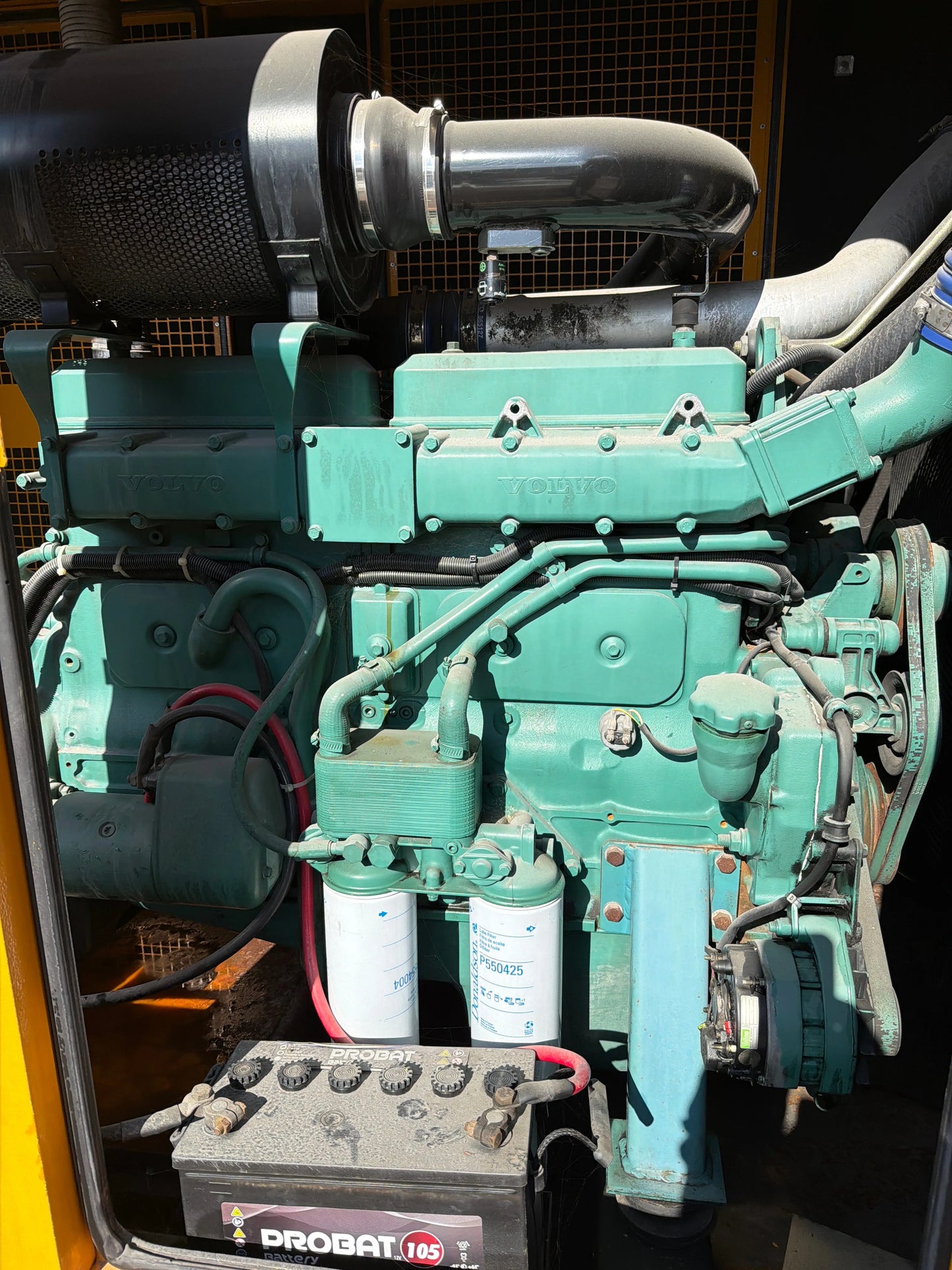 270 kVA Volvo Penta Kabinli Jeneratör – 375 Saat – İkinci El