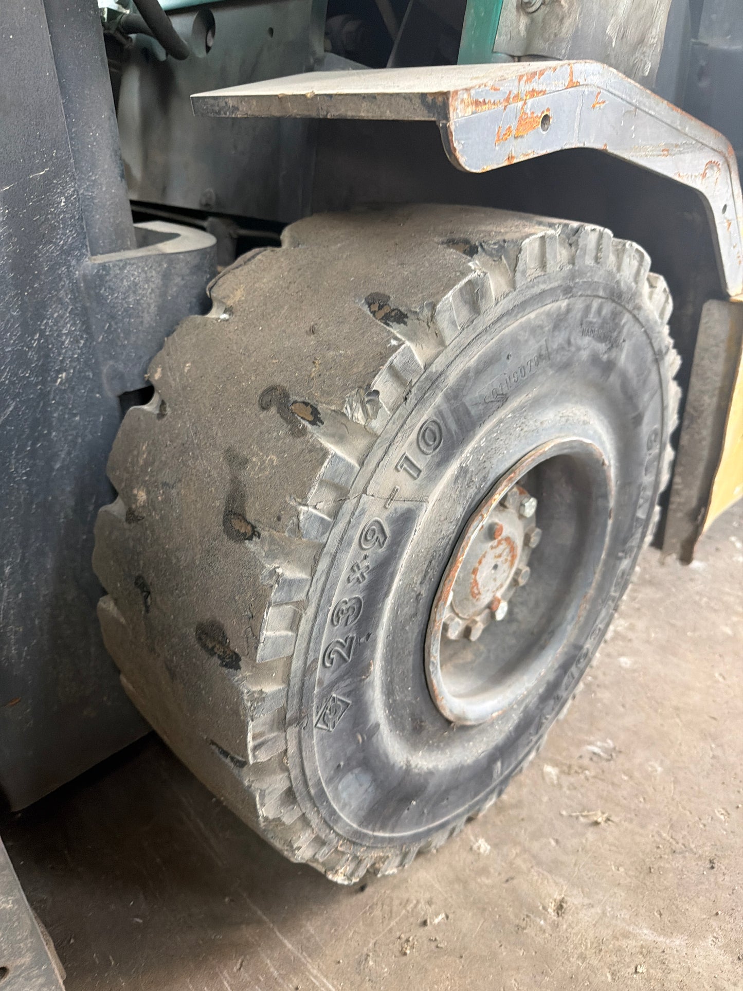 2.5 Ton Komatsu Akülü Forklift - İkinci El Şantiye Ekipmanı